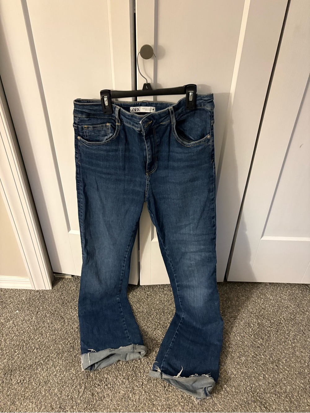 Zara Women's Dark Blue Straight-Leg Jeans